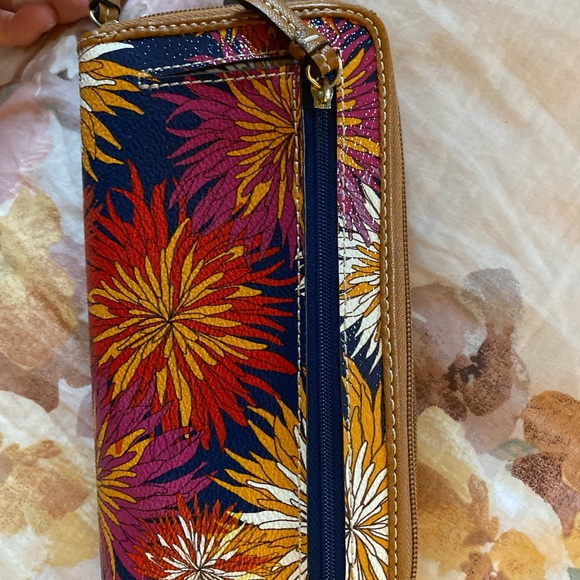 Nine West wallet - Picture 2 of 3